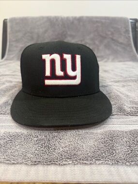 New Era Black New York Giants 'ny' Fitted Hat with White and Red Logo